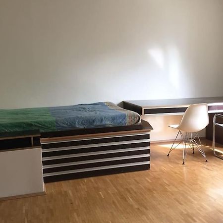 Room In Maisonette With Garden, Parking Place Wiedeń Zewnętrze zdjęcie