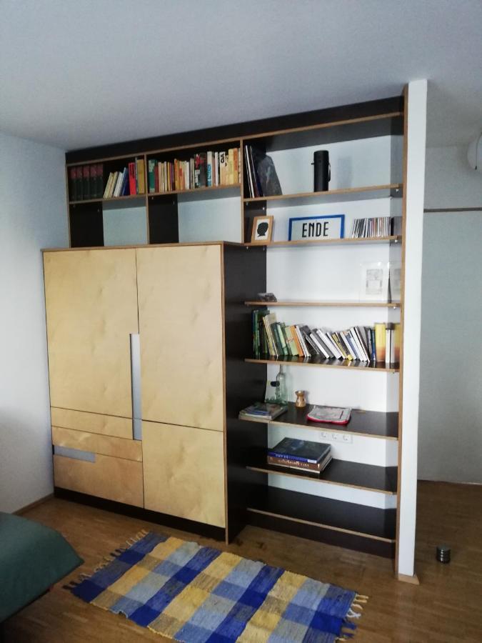 Room In Maisonette With Garden, Parking Place Wiedeń Zewnętrze zdjęcie